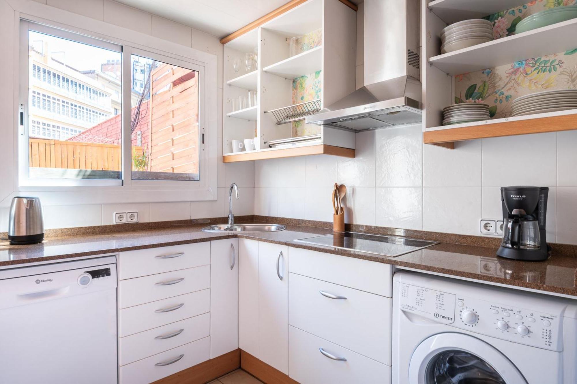 Spacious & Sunny Apt With Terrace In The City Center برشلونة المظهر الخارجي الصورة